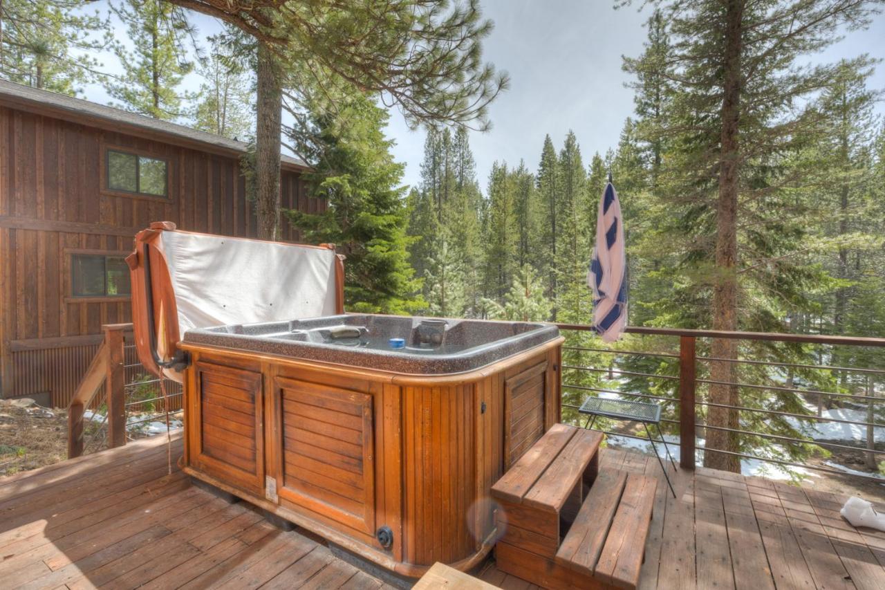 Serventi Tahoe Donner Cabin Truckee Exterior photo